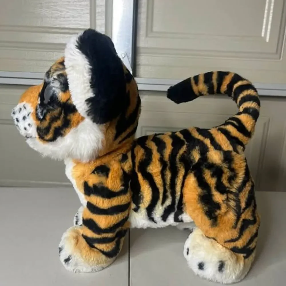 FurReal Friends Roarin' Tyler, the Playful Tiger